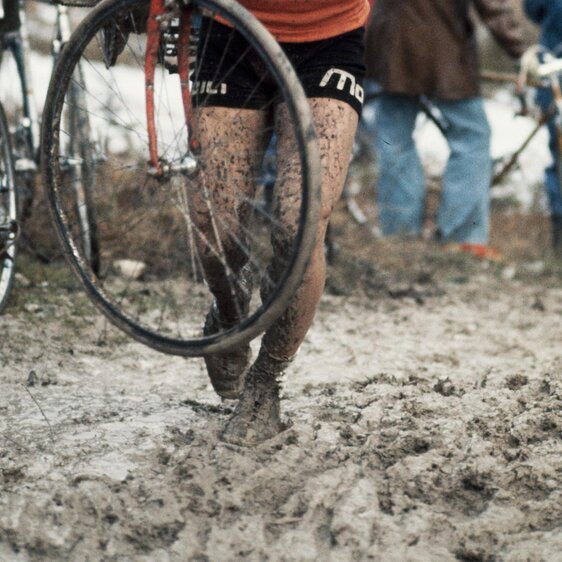 Radquer ist manchmal eine ziemlich matschige Angelegenheit.