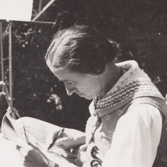Hanny Christen at work collecting folk songs.