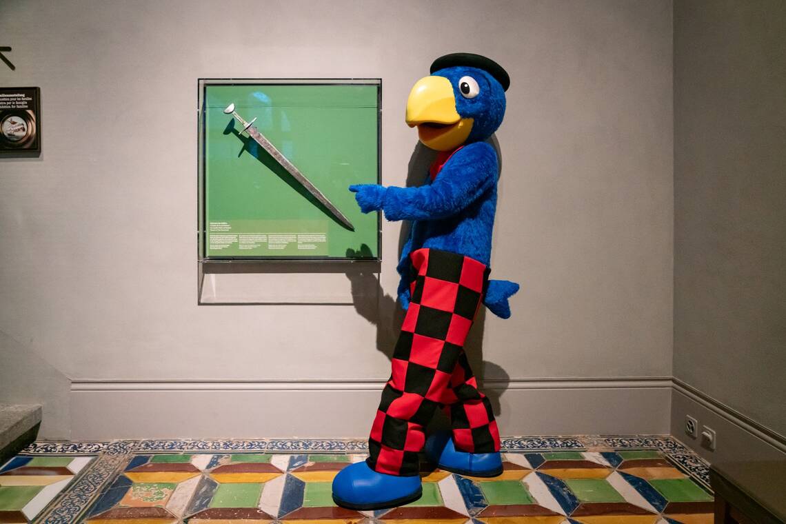 Showcase in the National Museum Zurich with the replica of Globi's sword.