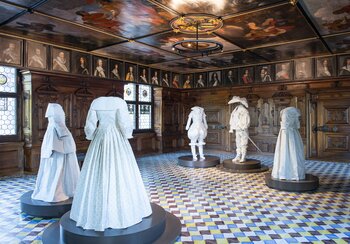 Originaler Saal mit Gemälden von 1667 aus dem Haus zum «Langen Stadelhof» in Zürich.  | © Schweizerisches Nationalmuseum