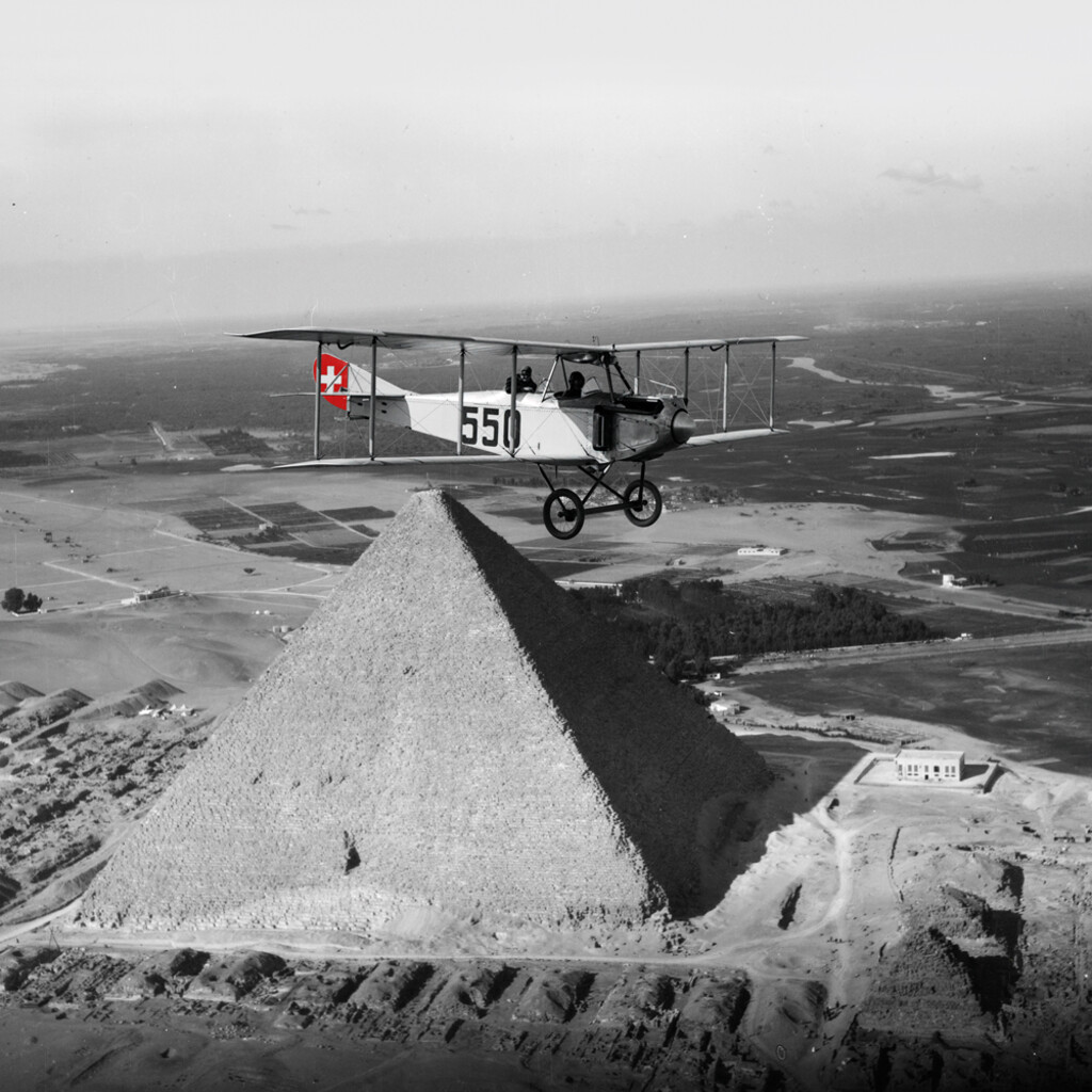 Key-Visual der Ausstellung "Mittelholzer"