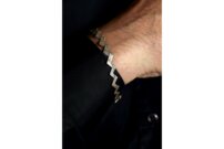 Bracelet en argent spécialement fabriqué pour moi au Myanmar.  | © Photo: Marie-Christine Gerber | Styling: Filipa Fernandes