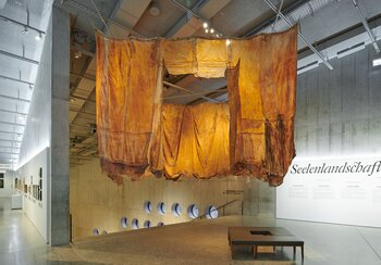 Heidi Bucher, Das Audienzzimmer des Doktor Binswanger | © © The Estate of Heidi Bucher, courtesy of the Estate of Heidi Bucher and Lehmann Maupin, New York, Hong Kong, Seoul and London, Foto: Schweizerisches Nationalmuseum