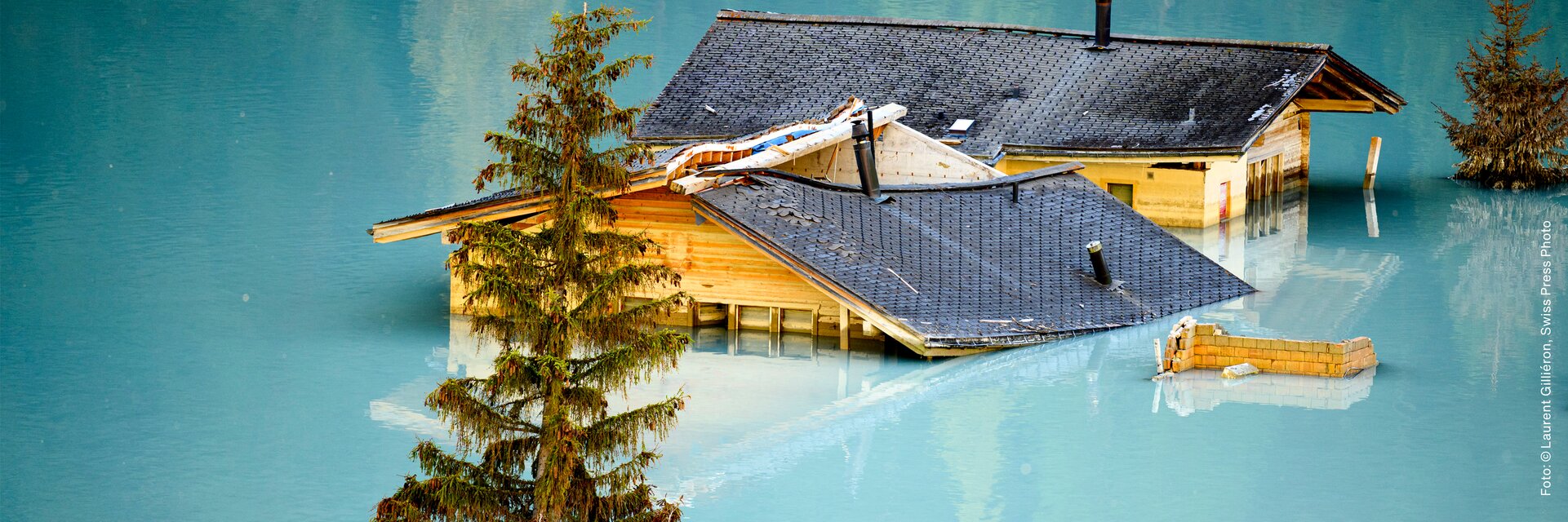 Key visual of the exhibition Swiss Press Photo 26. Photo: © Laurent Gilliéron