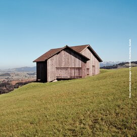 Visuale della mostra «Noi e la guerra». Foto (dettaglio): Christian Schwager, fortino di fanteria sul passo del Raten / © 2026, ProLitteris, Zurigo | © Christian Schwager / © 2026, ProLitteris, Zurich