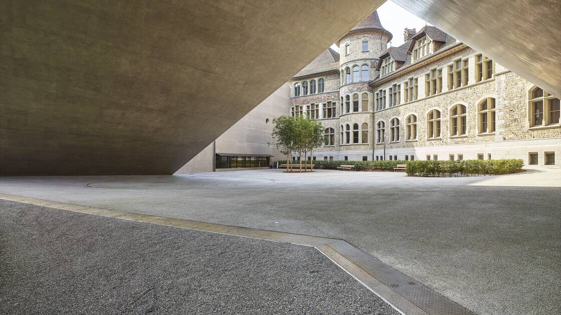 Image Garden courtyard with view of museum façade
