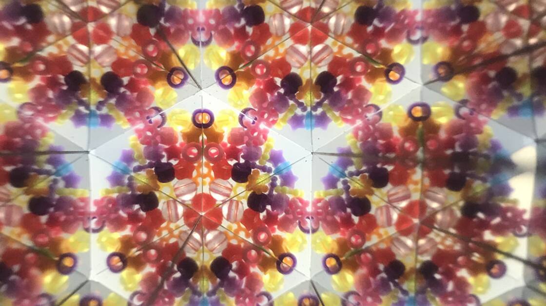 Ein selbst gestaltetes Kaleidoskop während des Workshops "Objekt in Sicht"