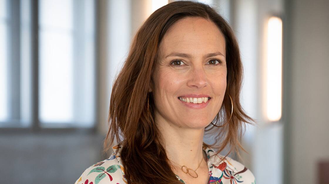 Porträt der Direktorin Denise Tonella.