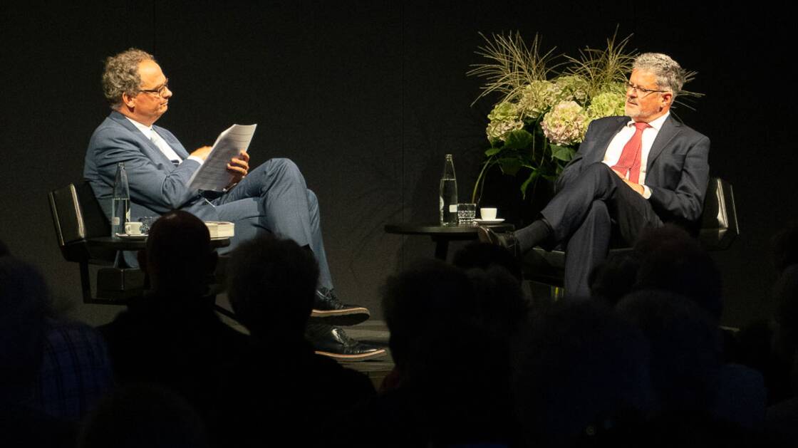 Der Historiker Christopher Clark bei einem Gespräch im Landesmuseum