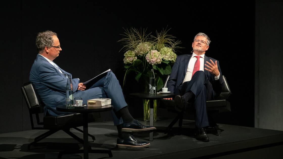 Der Historiker Christopher Clark bei einem Gespräch im Landesmuseum
