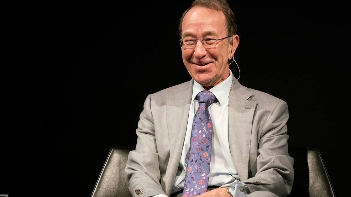 Der Historiker Sir Ian Kershaw bei einem Gespräch im Landesmuseum