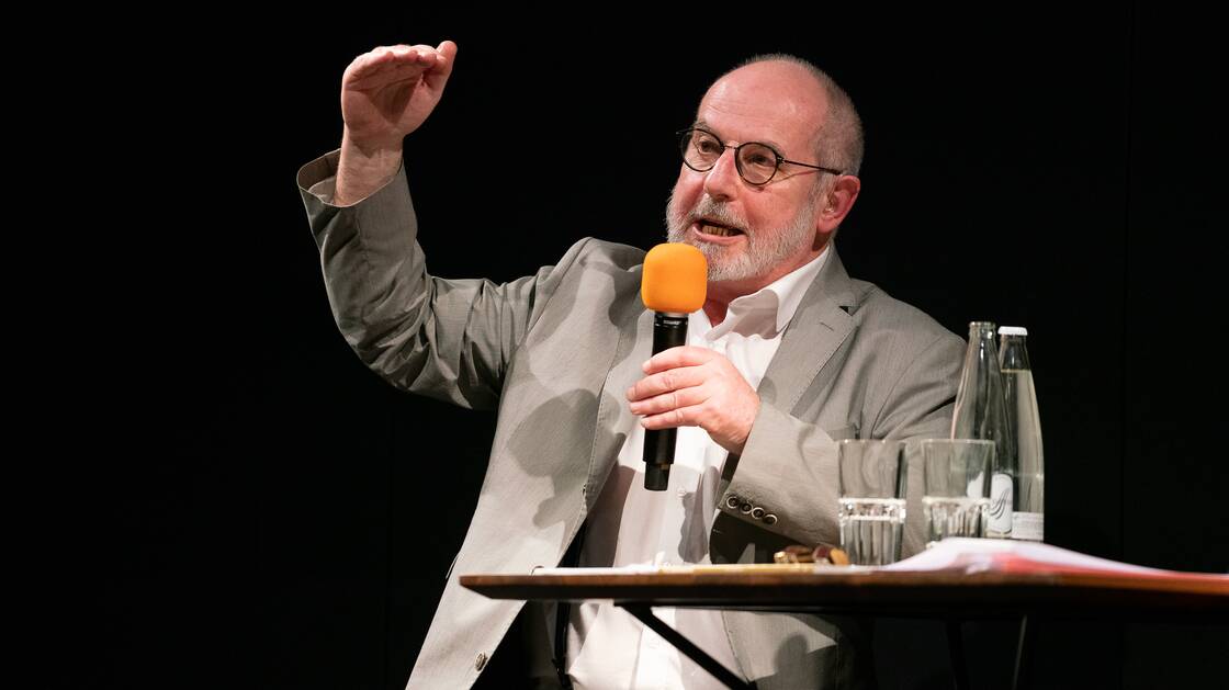 Der Schriftsteller Thomas Hürlimann bei einem Gespräch im Landesmuseum