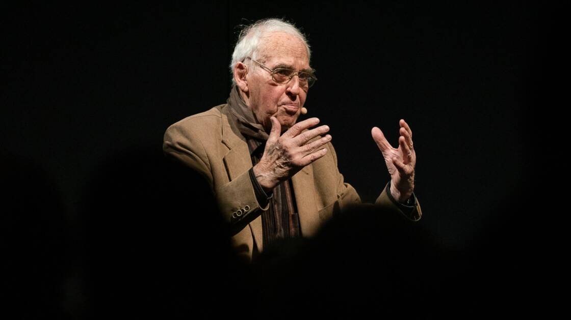 Helmut Hubacher bei einem Gespräch im Landesmuseum