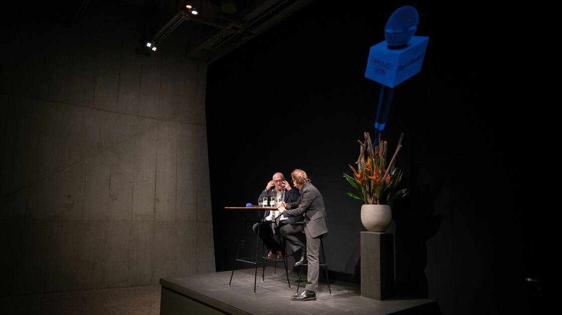 Peter Zumthor bei einem Gespräch im Landesmuseum