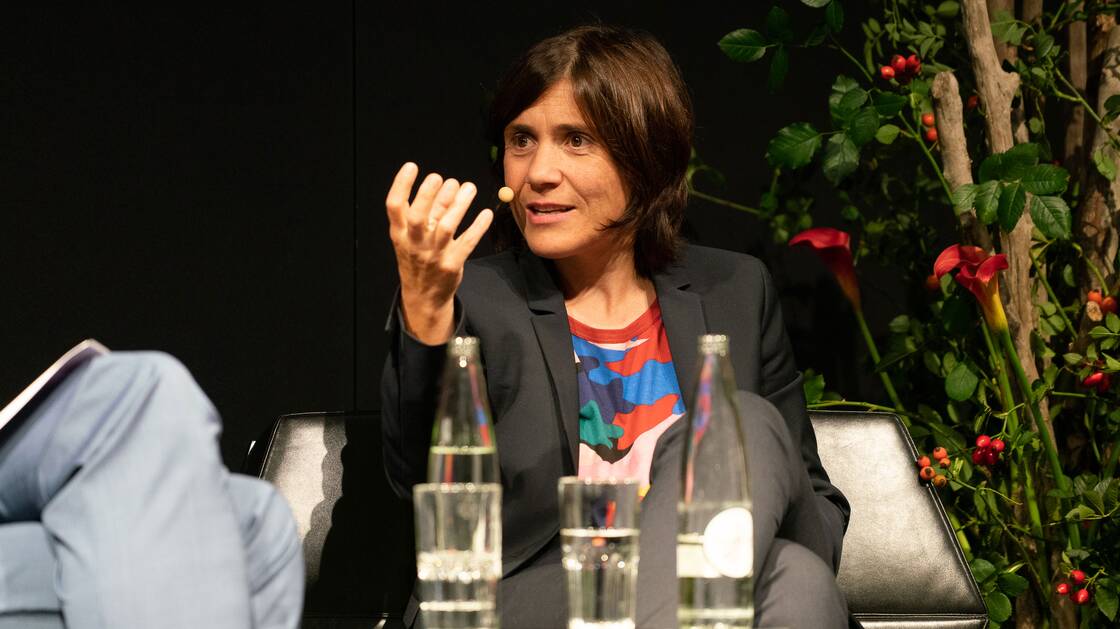 Benedicte Savoy bei einem Gespräch im Landesmuseum