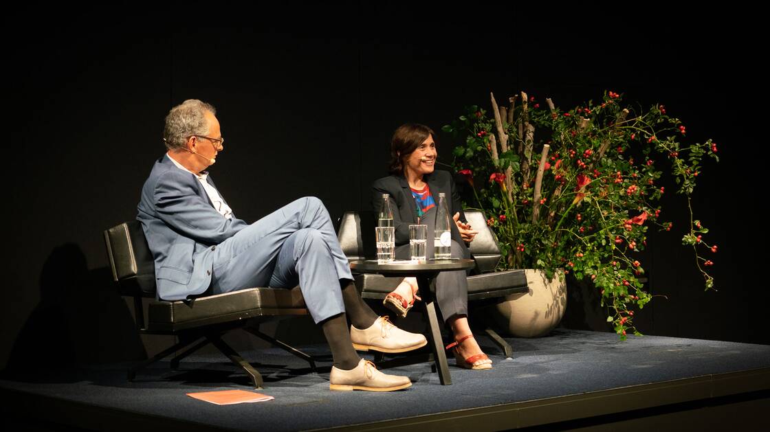 Benedicte Savoy bei einem Gespräch im Landesmuseum
