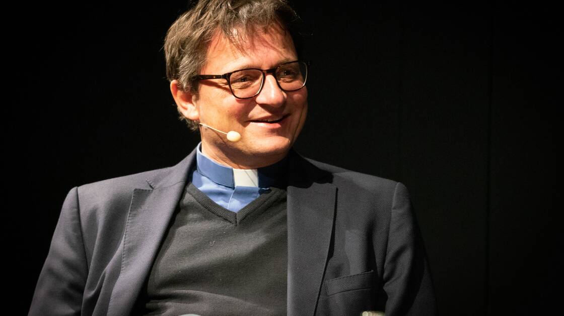 Felix Gmür und Christoph Sigrist bei einem Gespräch im Landesmuseum