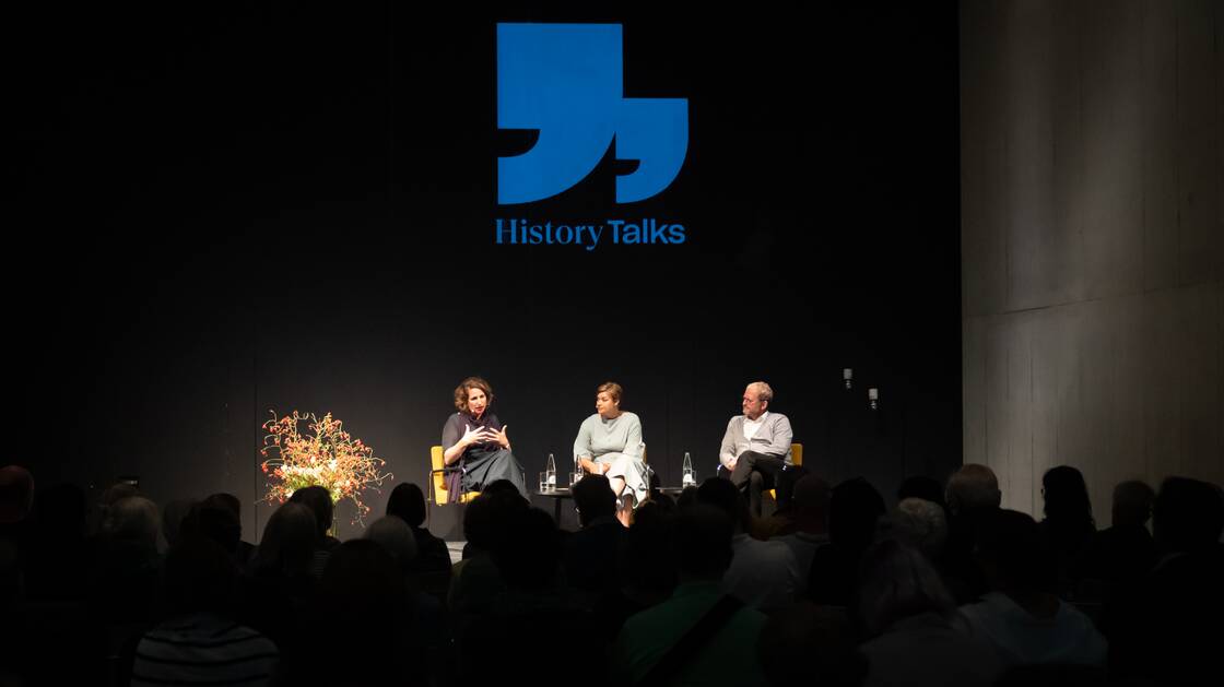 Das Verstummen der Holocaust-Überlebenden | Mirjam Wenzel, Literaturwissenschaftlerin und Direktorin des Jüdischen Museum Frankfurt und Emile Schrijver, Hebraist und Direktor des Jewish Historical Museum in Amsterdam.  | © Schweizerisches Nationalmuseum