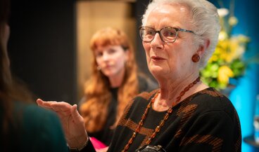 Frauenrechte. Generationen im Gespräch | Nina Kunz, Journalistin und Autorin und Monika Weber, Politikerin und ehemalige Direktorin des Migros-Genossenschafts-Bunds | © Schweizerisches Nationalmuseum