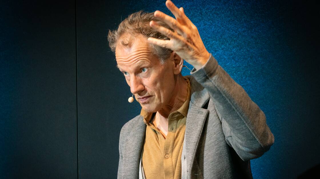 Normen unter der Haut: Der Körper ist politisch | Historikerin Caroline Arni und der Historiker Valentin Groebner | Moderation: Judith Grosse | © Schweizerisches Nationalmuseum