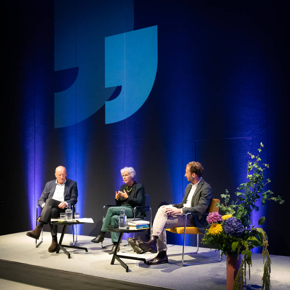 Kraft und Krise der Demokratie | Historikerin Brigitte Studer und der Publizist Roger de Weck | Moderation: Marc Tribelhorn, Redaktor NZZ | © Schweizerisches Nationalmuseum