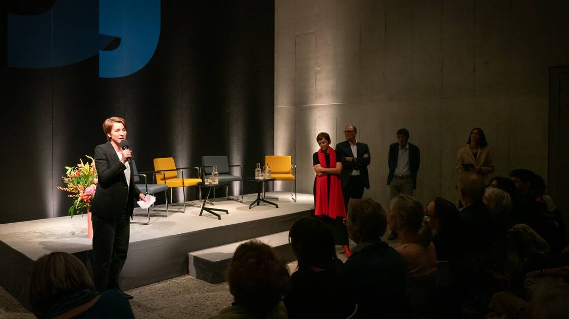 Historikerin Caroline Arni, Soziologe Ueli Mäder, Neuropsychologe Lutz Jäncke | Moderation: Lea Haller | © Schweizerisches Nationalmuseum