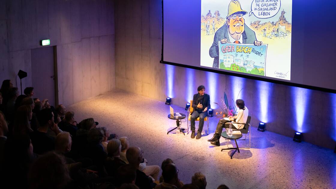 The Power of Cartoons | Political cartoonists: Patrick Chappatte | Presenter: Monika Schärer | © Schweizerisches Nationalmuseum
