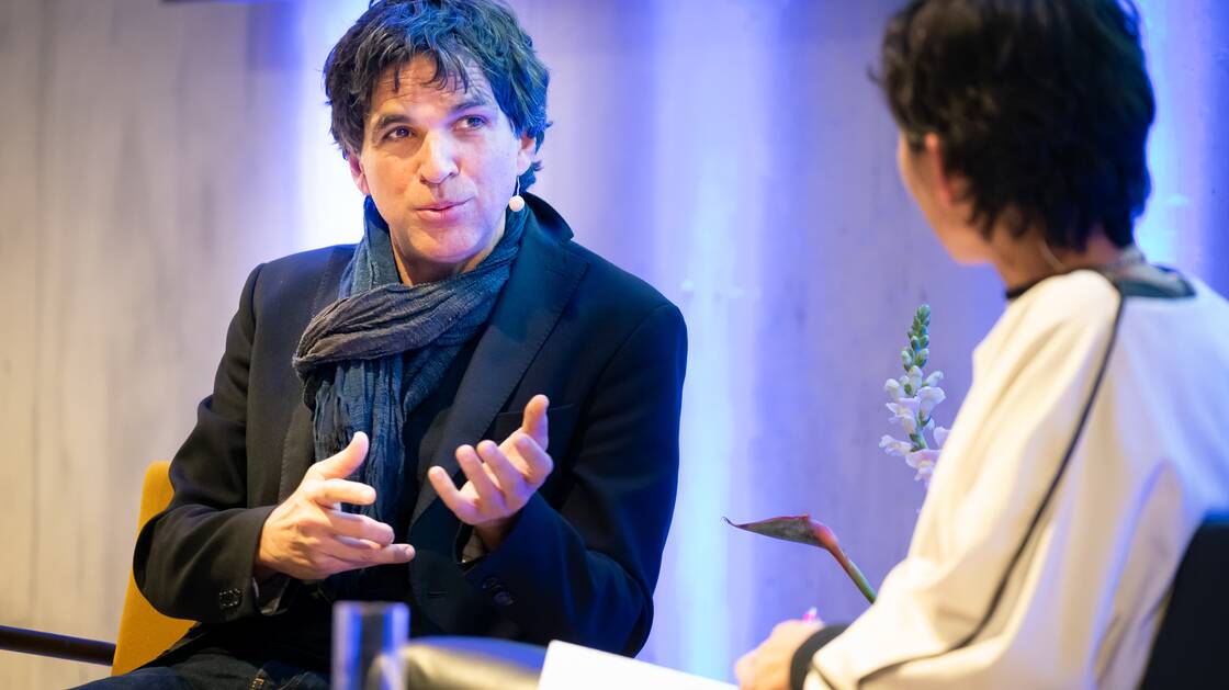 The Power of Cartoons | Political cartoonists: Patrick Chappatte | Presenter: Monika Schärer | © Schweizerisches Nationalmuseum