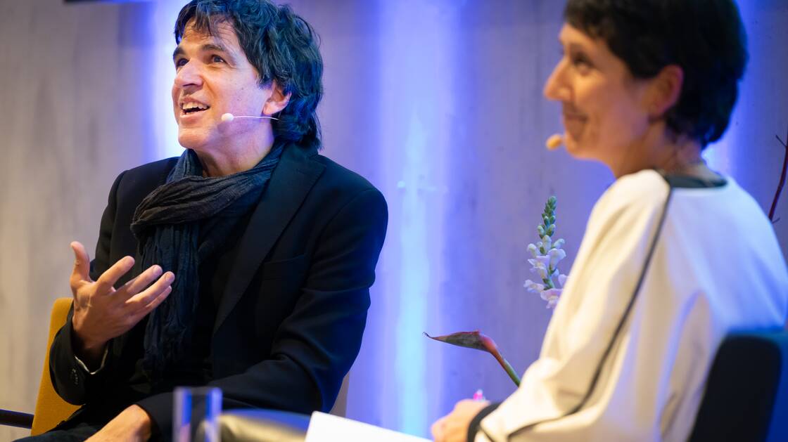 The Power of Cartoons | Political cartoonists: Patrick Chappatte | Presenter: Monika Schärer | © Schweizerisches Nationalmuseum