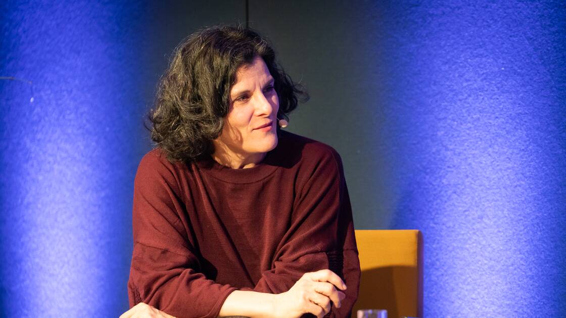 Grosse Diaspora – Migration aus Ex-Jugoslawien  | Historiker Damir Skenderovic und Soziologin Sandra King-Savic | Moderation: Inés Mateos, Expertin für Bildung und Diversität | © Schweizerisches Nationalmuseum
