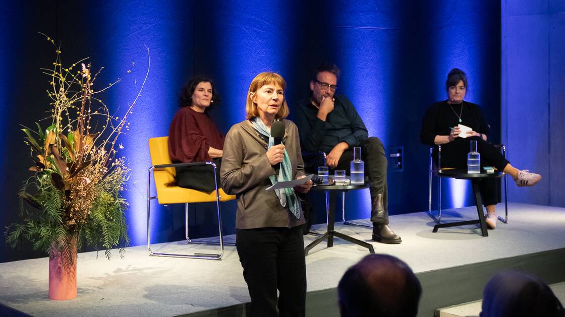 Grosse Diaspora – Migration aus Ex-Jugoslawien  | Historiker Damir Skenderovic und Soziologin Sandra King-Savic | Moderation: Inés Mateos, Expertin für Bildung und Diversität | © Schweizerisches Nationalmuseum