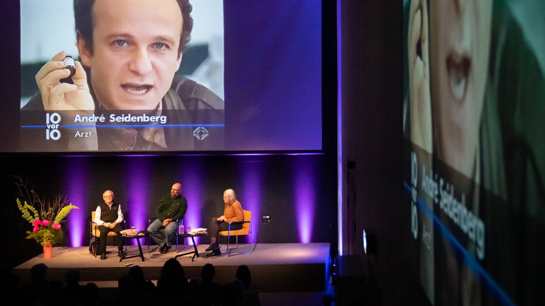 Zürich und die Drogen – 30 Jahre nach Platzspitz und Letten | Arzt André Seidenberg | Michael Herzig Historiker sowie langjähriger Drogenbeauftragter der Stadt Zürich | Julia Zutavern, die jahrelang für eine Serie zum Thema Zürcher Drogenpolitik recherchierte. | © Schweizerisches Nationalmuseum