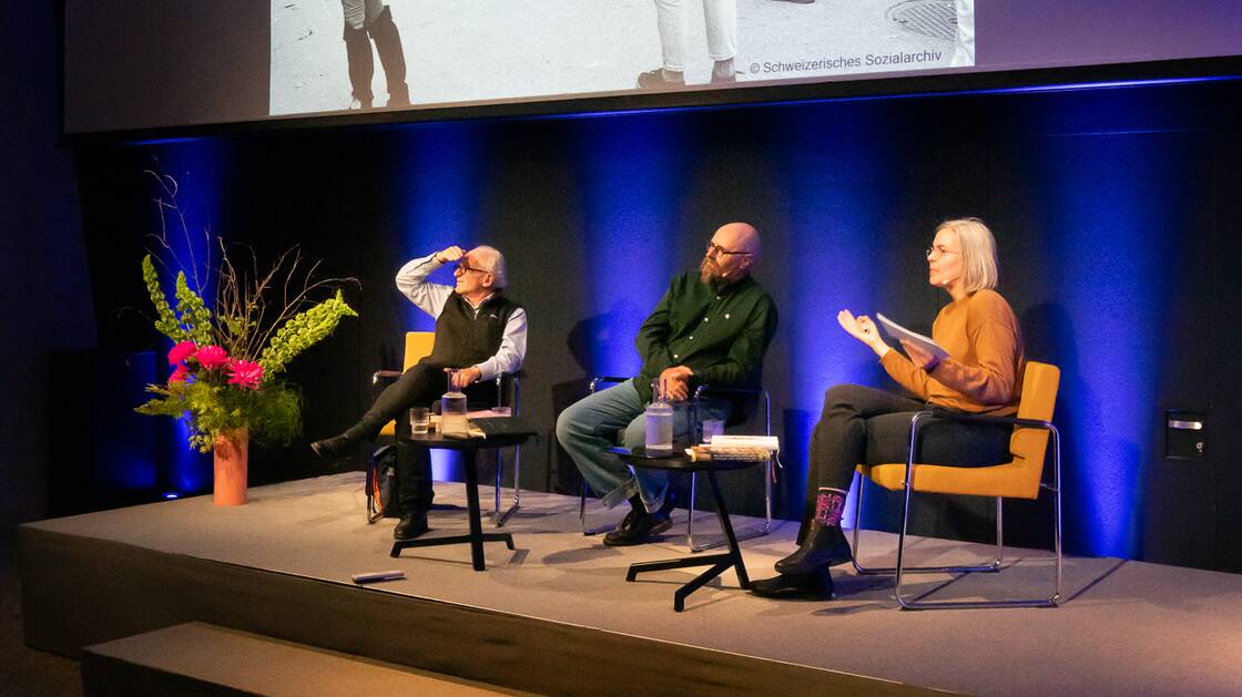 Zürich und die Drogen – 30 Jahre nach Platzspitz und Letten | Arzt André Seidenberg | Michael Herzig Historiker sowie langjähriger Drogenbeauftragter der Stadt Zürich | Julia Zutavern, die jahrelang für eine Serie zum Thema Zürcher Drogenpolitik recherchierte. | © Schweizerisches Nationalmuseum
