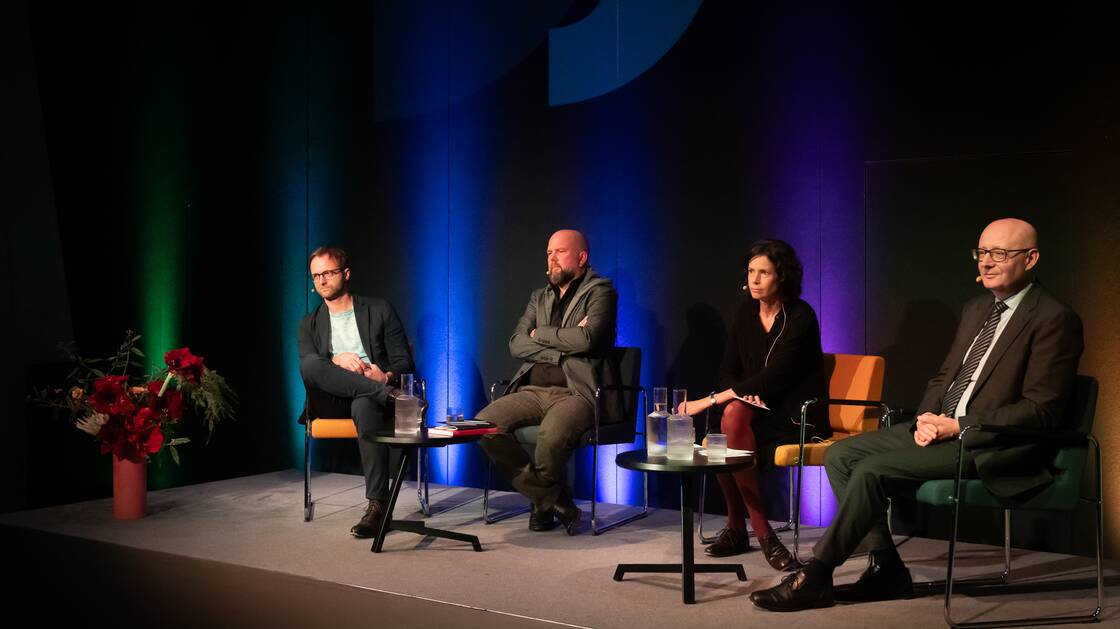 Heute Abstimmung! – Direkte Demokratie im Fokus | Historiker: David Hesse | Journalist Philipp Loser | Bundeskanzler: Viktor Rossi | Moderation: Christina Caprez | © Schweizerisches Nationalmuseum