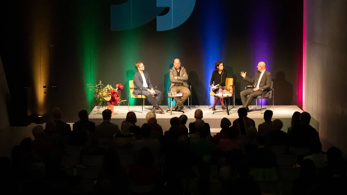 Heute Abstimmung! – Direkte Demokratie im Fokus | Historiker: David Hesse | Journalist Philipp Loser | Bundeskanzler: Viktor Rossi | Moderation: Christina Caprez | © Schweizerisches Nationalmuseum