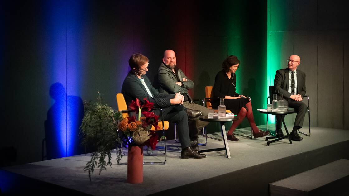 Heute Abstimmung! – Direkte Demokratie im Fokus | Historiker: David Hesse | Journalist Philipp Loser | Bundeskanzler: Viktor Rossi | Moderation: Christina Caprez | © Schweizerisches Nationalmuseum