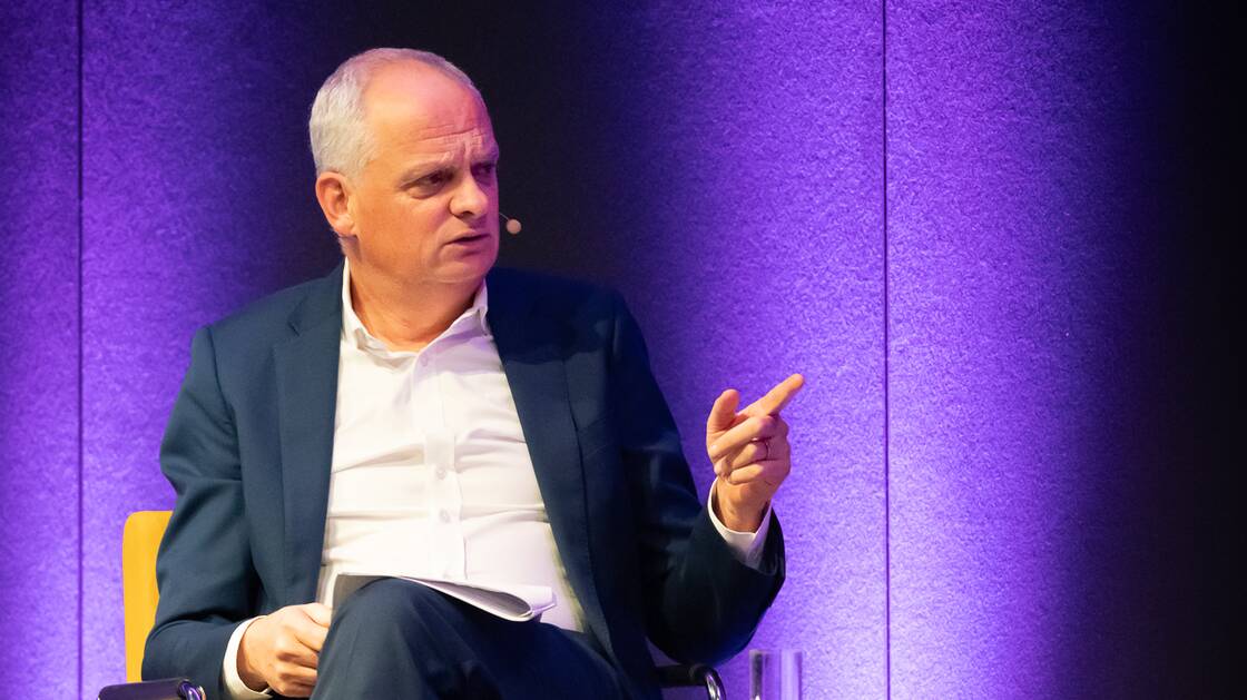 Zerstörungslust? Das Bündnis von Libertarismus und Autoritarismus | Soziologe Oliver Nachtwey | Moderation: Peer Teuwsen | © Schweizerisches Nationalmuseum