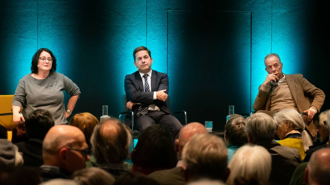 Kann die Schweiz noch entscheiden? | Tim Guldimann, Politikwissenschaftler und Diplomat  | Walter Thurnherr, ehemalige Bundeskanzler und Dozent für Staatswissenschaft | © Schweizerisches Nationalmuseum