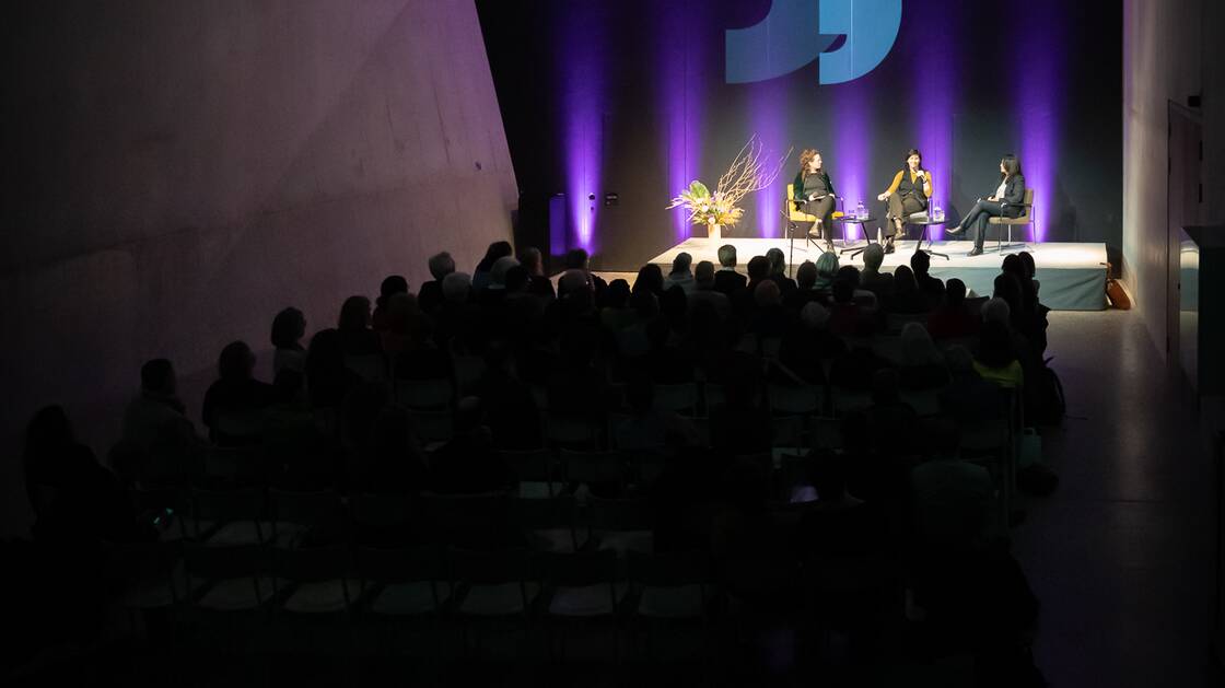 Biografie, Krieg und Diktatur| Schriftstellerin, Tanja Maljartschuk | Historikerin, Botakoz Kassymbekova | Moderation: Anna Jikhareva, Journalistin | © Schweizerisches Nationalmuseum