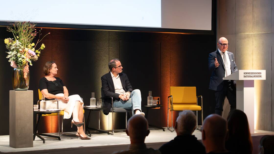 Statistik, Wohlstand und Demokratie | Historiker Matthieu Leimgruber | Statistiker Georges-Simon Ulrich | Moderation: Christina Neuhaus | © Schweizerisches Nationalmuseum