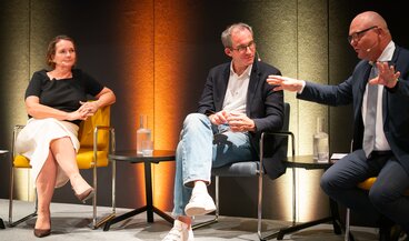 Statistik, Wohlstand und Demokratie | Historiker Matthieu Leimgruber | Statistiker Georges-Simon Ulrich | Moderation: Christina Neuhaus | © Schweizerisches Nationalmuseum